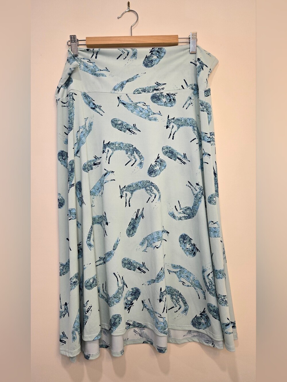 LuLaRoe Azure Light Aqua Fox-Print Skirt - Size 2XL